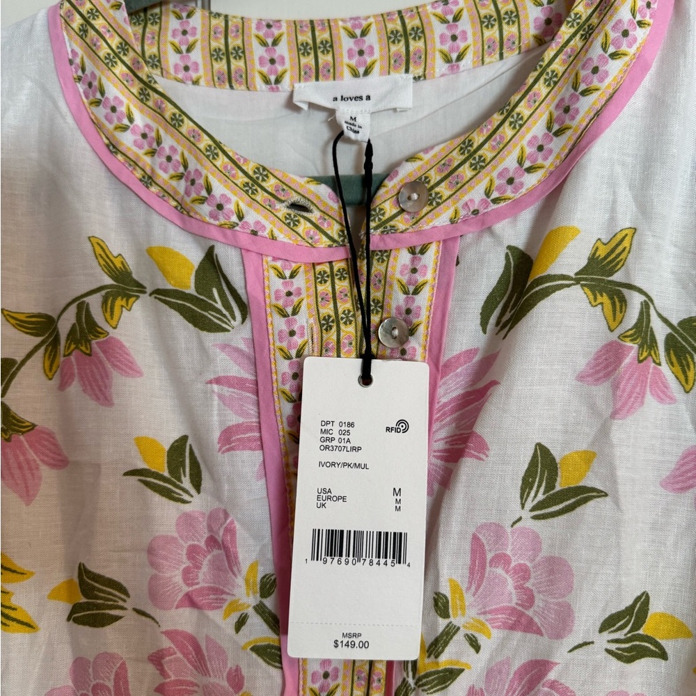 Chic Floral Mini Dress in White and Pink - Picture 3 of 4